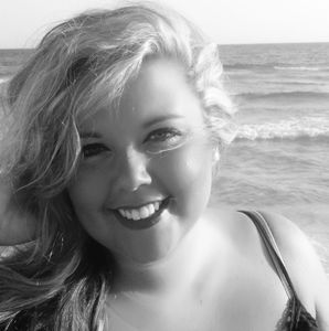 Meet your Posher, Caitlin